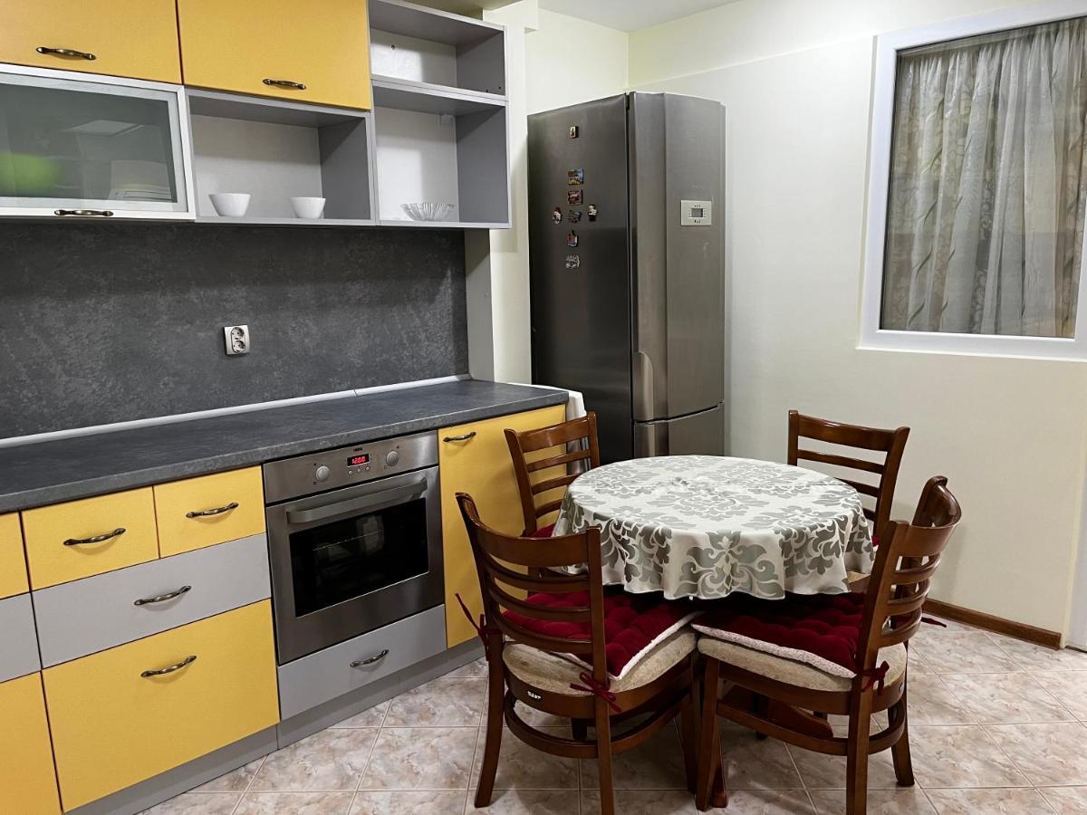 Green Central Apartment Varna Ngoại thất bức ảnh